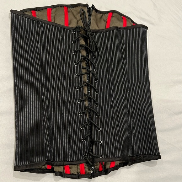 ⭐️NWOT Frederick’s of Hollywood Reversible Front Zip Strapless Corset Top ♥️ - Picture 7 of 7